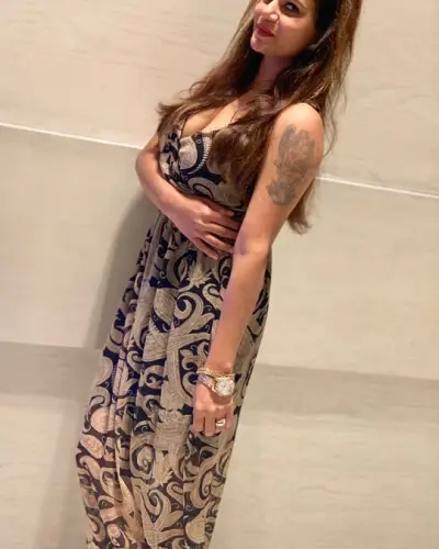 Bowluvada Escort